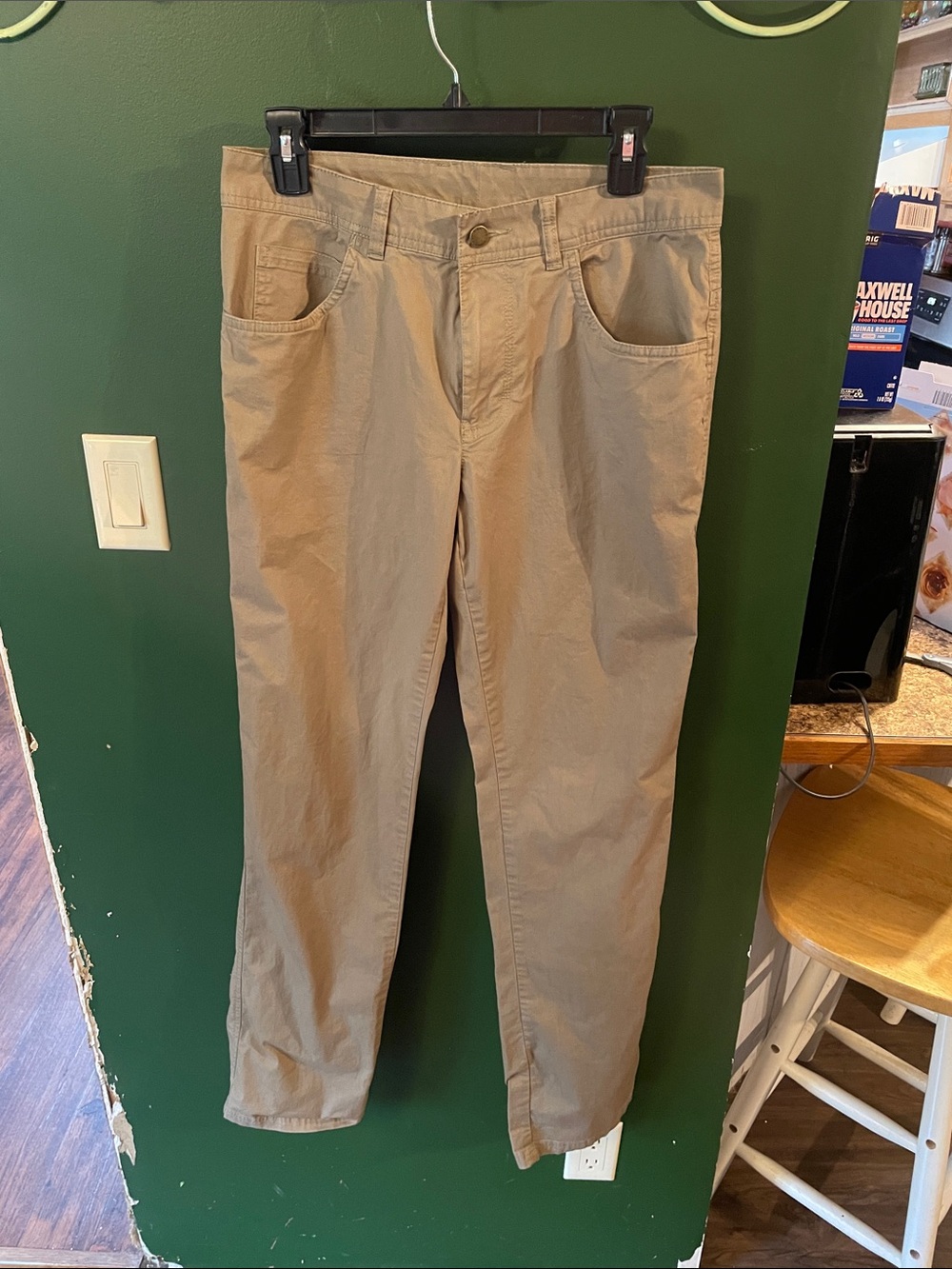 Columbia Men's Tan Chino Pants - Straight Fit Casual Trousers Size 30x34